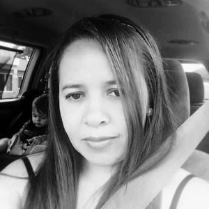 Meet your Posher, Cinthia